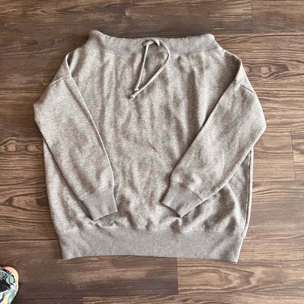 AERIE loose - tie -neck sweatshirt. NWT size XS